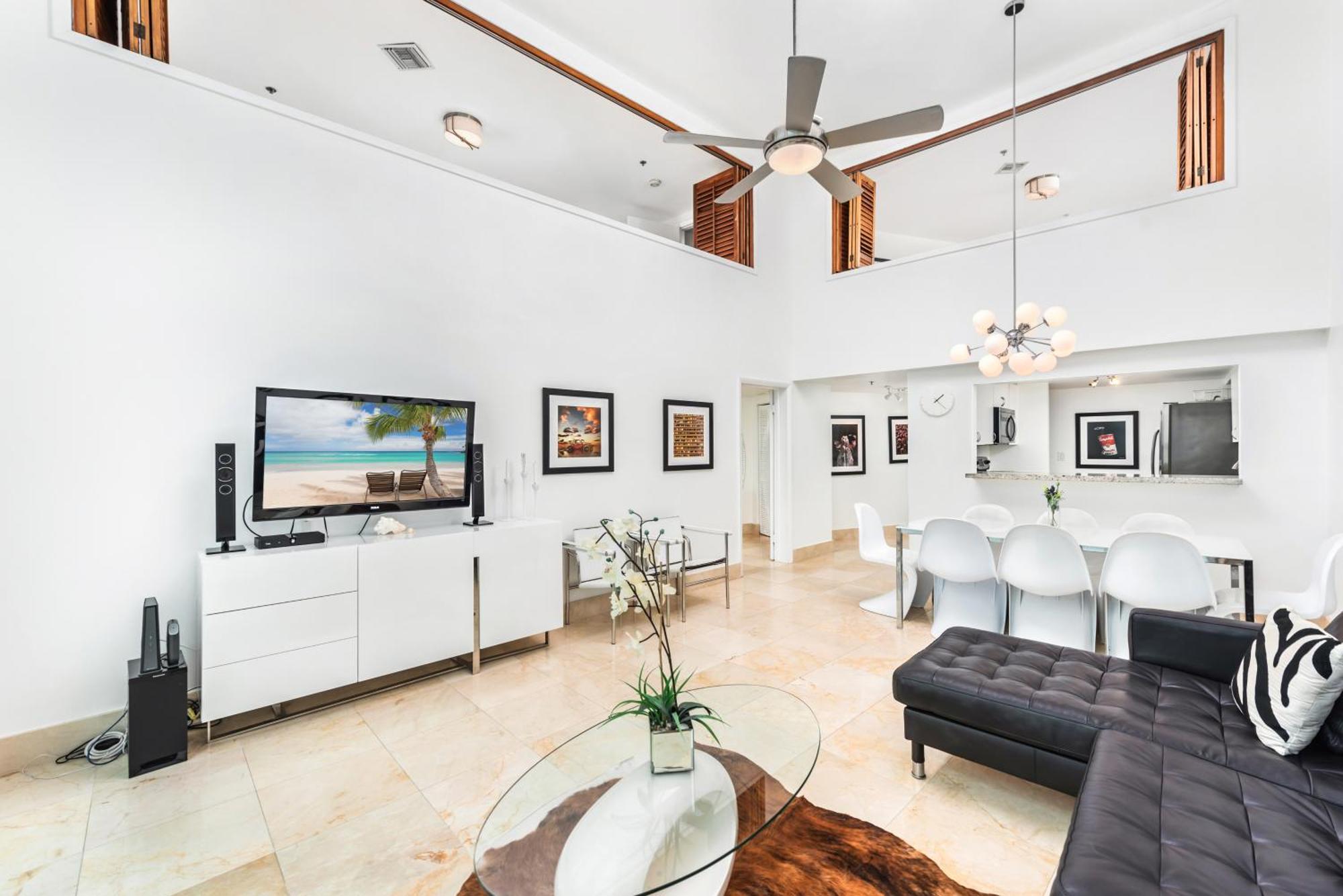 Oceanfront Loft At Castle Beach Club -M15 Aparthotel - Miami Beach — Photos 2